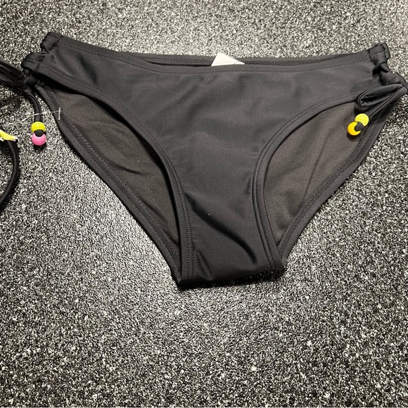 LNWT Art & Class Black Floral Bikini Set - Picture 3 of 6